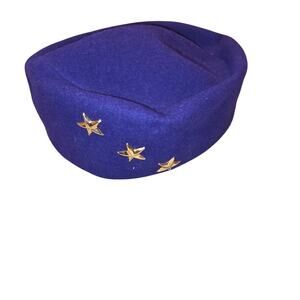 vintage 50's 60's 100%  purple felt pillbox hat with 3 stars